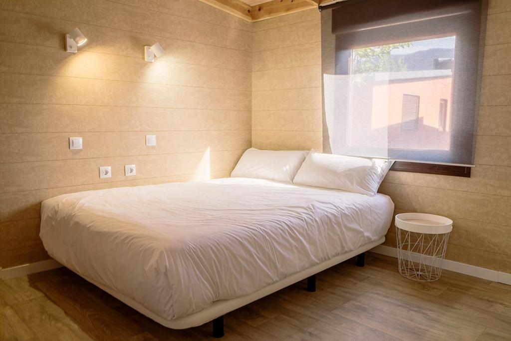 El Arrebol Comfort Camp Jaca Ngoại thất bức ảnh