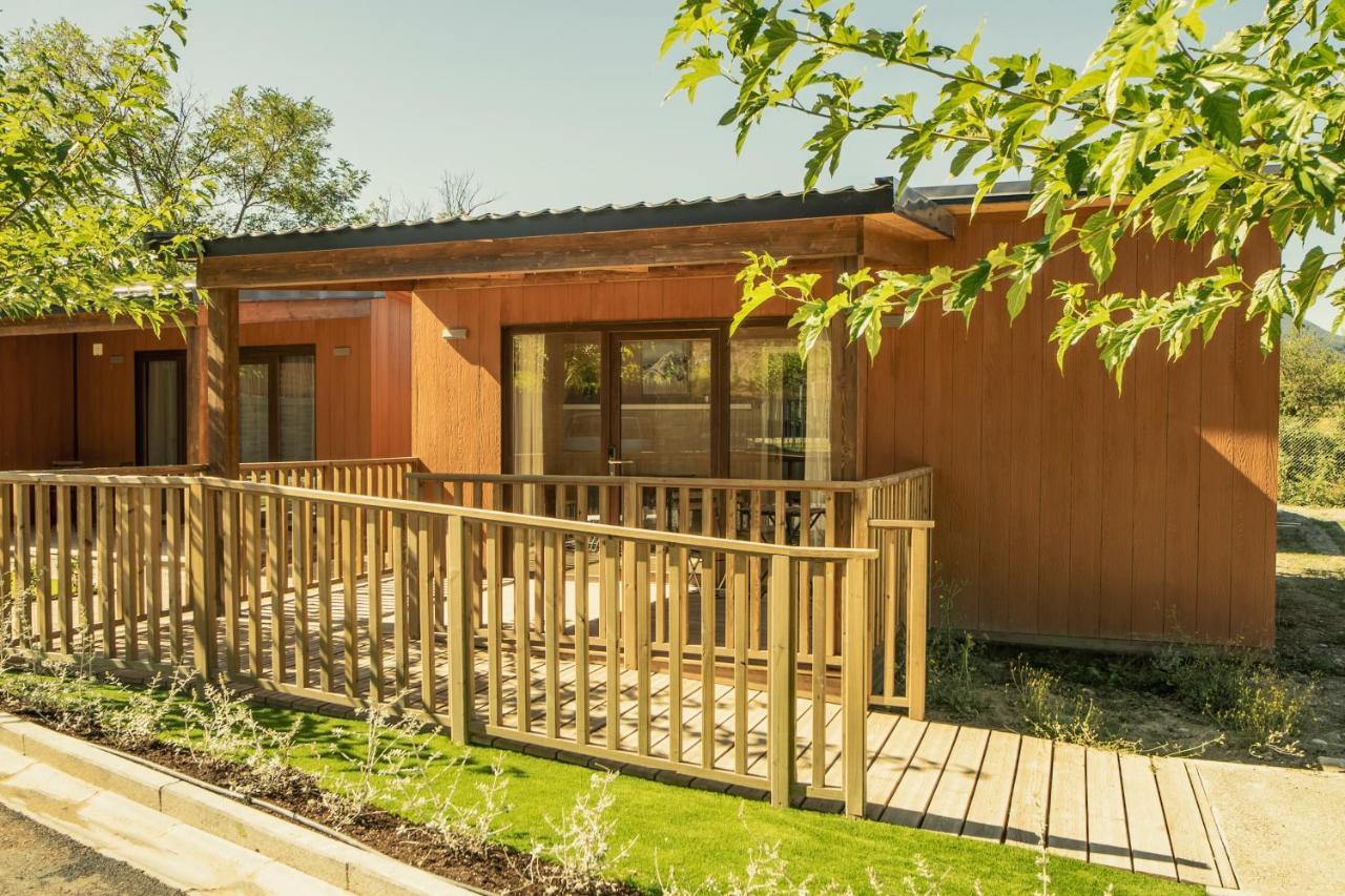 El Arrebol Comfort Camp Jaca Ngoại thất bức ảnh