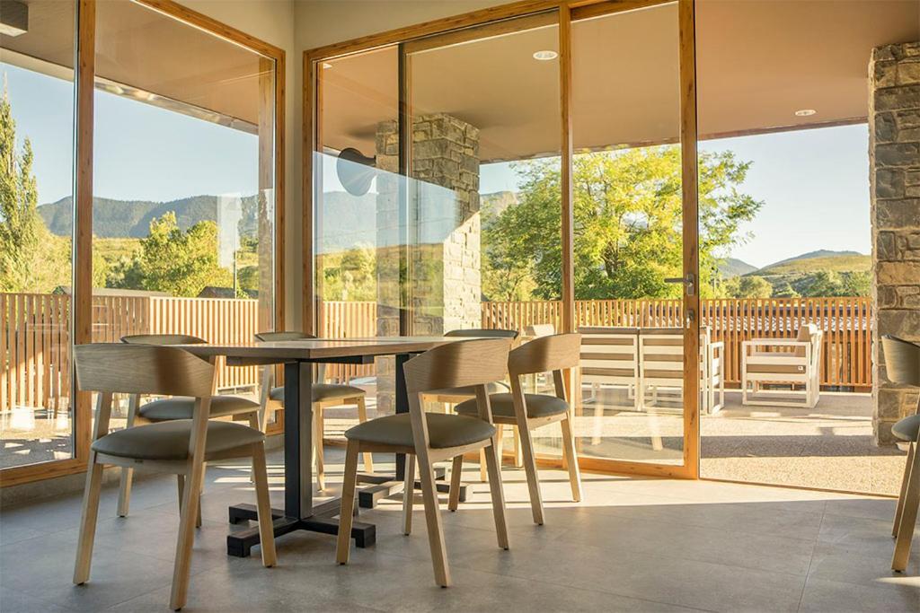 El Arrebol Comfort Camp Jaca Ngoại thất bức ảnh