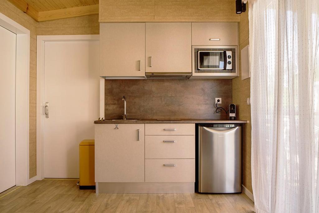 El Arrebol Comfort Camp Jaca Ngoại thất bức ảnh